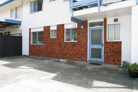 Photo of property in 5/35 Mana Esplanade, Paremata, Porirua, 5026