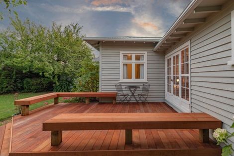 Photo of property in 96 Saint Martins Road, Saint Martins, Christchurch, 8022