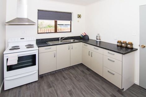 Photo of property in 4 Rewa Place, Lansdowne, Masterton, 5810