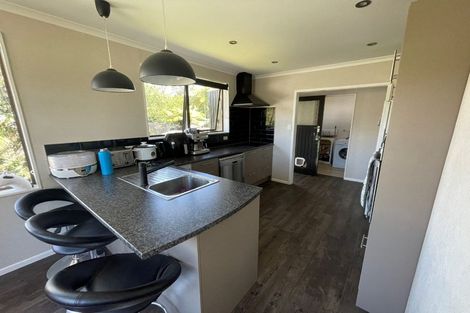 Photo of property in 79 Riversdale Drive, Merrilands, New Plymouth, 4312