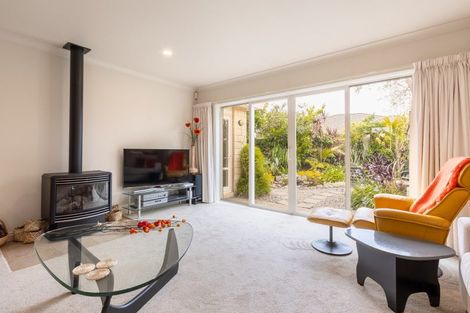 Photo of property in 29 Avion Terrace, Raumati Beach, Paraparaumu, 5032