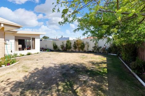 Photo of property in 3/7 Wineberry Avenue, Amberley, 7410