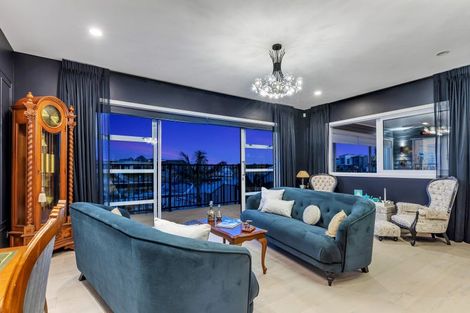 Photo of property in 13 Waitemata Drive, One Tree Point, 0118