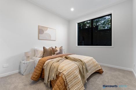 Photo of property in 545 Beach Road, Murrays Bay, Auckland, 0630