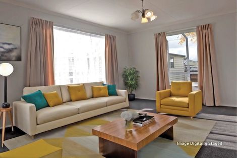 Photo of property in 19 Coromandel Court, Roslyn, Palmerston North, 4414