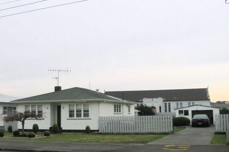 Photo of property in 207 Kennedy Road, Onekawa, Napier, 4110