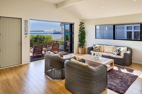 Photo of property in 43 Moana Road, Plimmerton, Porirua, 5026