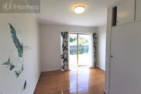 Photo of property in 7 Coletta Lane, Te Atatu South, Auckland, 0610