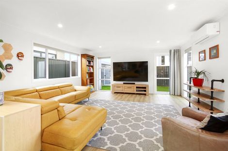 Photo of property in 7 Torea Place, Kenepuru, Porirua, 5022