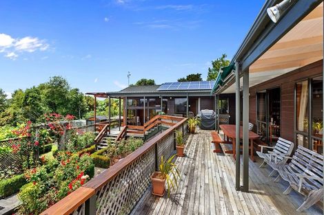 Photo of property in 76 Brick Bay Drive, Sandspit, Warkworth, 0982
