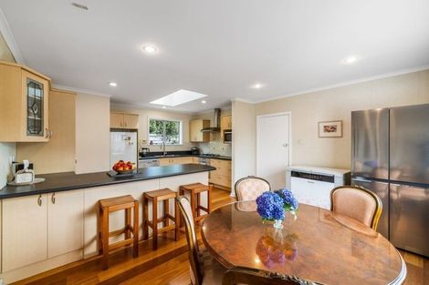 Photo of property in 230 Avonhead Road, Avonhead, Christchurch, 8042