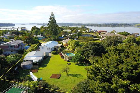 Photo of property in 96 Rangitane Loop Road, Kerikeri, 0294