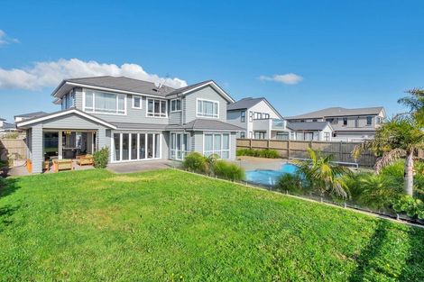 Photo of property in 13 Milano Boulevard, Karaka, Papakura, 2113