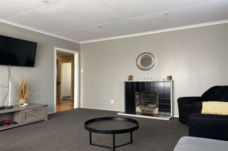 Photo of property in 48 Driver Crescent, Cannons Creek, Porirua, 5024