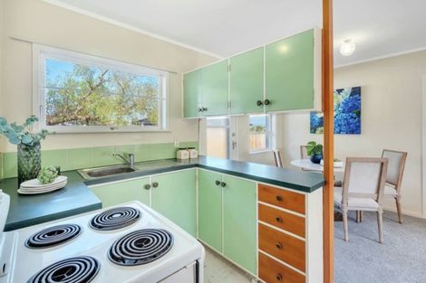 Photo of property in 2/37 Oriana Avenue, Lynfield, Auckland, 1042