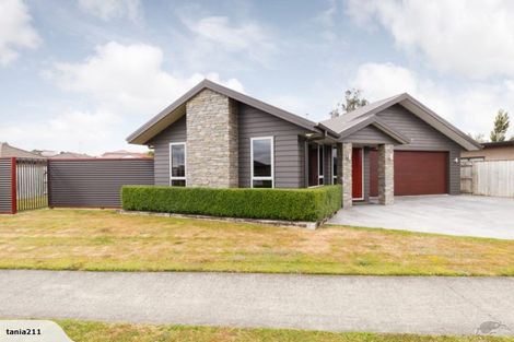 Photo of property in 10 Chestnut Close, Kelvin Grove, Palmerston North, 4414
