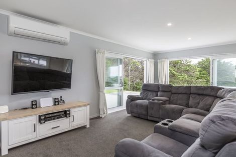 Photo of property in 12 Kuaka Crescent, Mangawhai, 0505