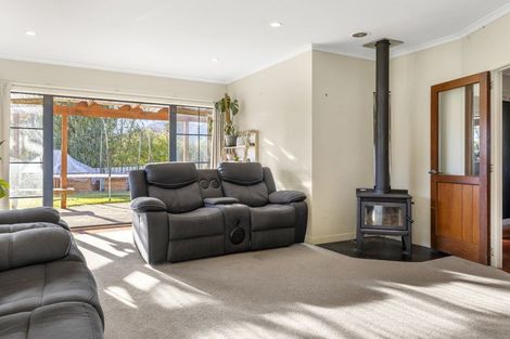 Photo of property in 90 Tamatea Road, Taupo, 3330