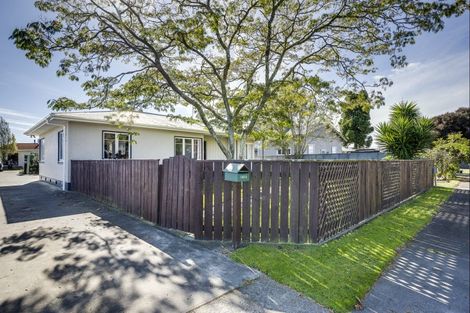 Photo of property in 1404 Jellicoe Street, Mayfair, Hastings, 4122