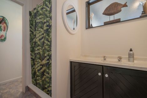 Photo of property in 5 Surf Street, Whitianga, 3510