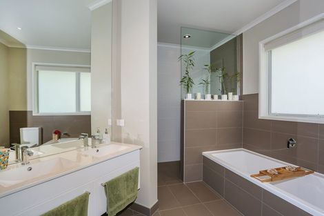 Photo of property in 9 Titoki Way, Waiau Pa, Pukekohe, 2679