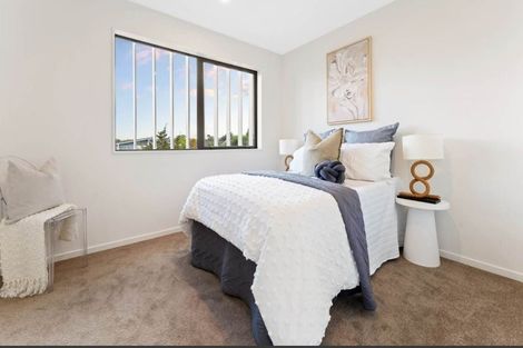 Photo of property in 17e Tabitha Crescent, Henderson, Auckland, 0612