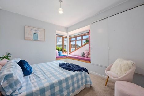 Photo of property in 107 Vauxhall Road, Narrow Neck, Auckland, 0624