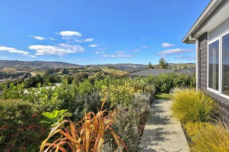 Photo of property in 146 Endeavour Drive, Whitby, Porirua, 5024