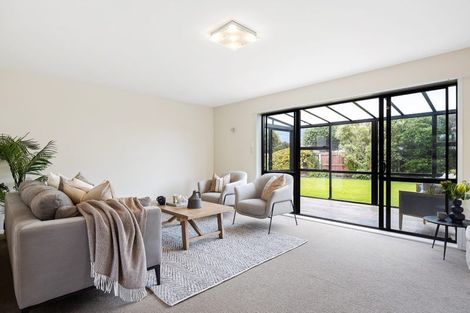 Photo of property in 11a Woodstock Place, Russley, Christchurch, 8042