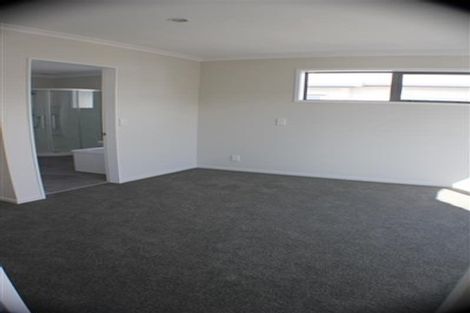 Photo of property in 26 Latimer Way, Petone, Lower Hutt, 5012