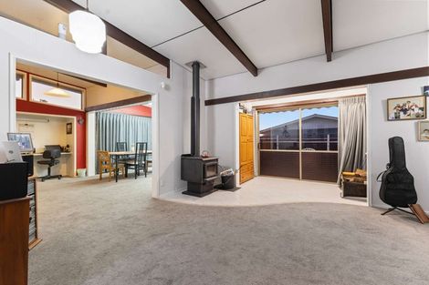 Photo of property in 8 Rewa Street, Inglewood, 4330