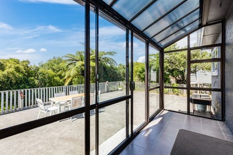 Photo of property in 51 Poto Road, Normandale, Lower Hutt, 5010