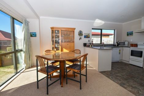 Photo of property in Villa Estate, 30/55 Armstrong Avenue, Carterton, 5713