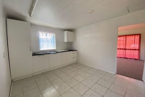 Photo of property in 1 Skilling Place, Farm Cove, Auckland, 2012