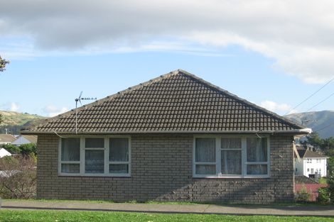 Photo of property in 18 Aberfeldy Street, Cannons Creek, Porirua, 5024