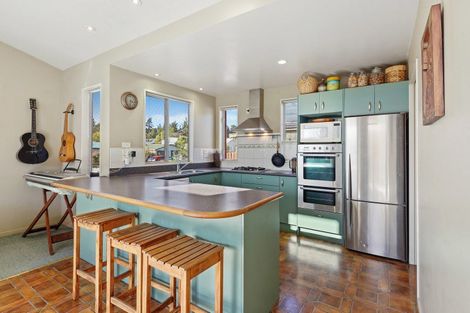 Photo of property in 17 Kiwi Avenue, Waikuku Beach, 7473