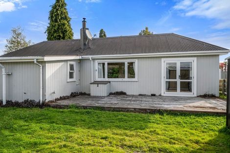 Photo of property in 27 Robinson Avenue, Holdens Bay, Rotorua, 3010