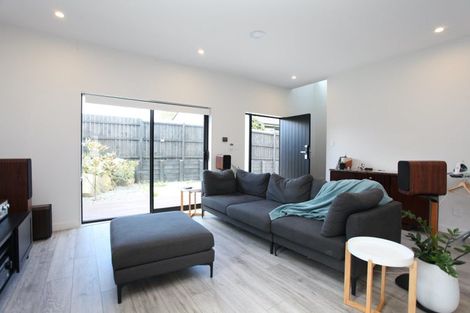 Photo of property in 10b Kurnell Drive, Botany Downs, Auckland, 2010