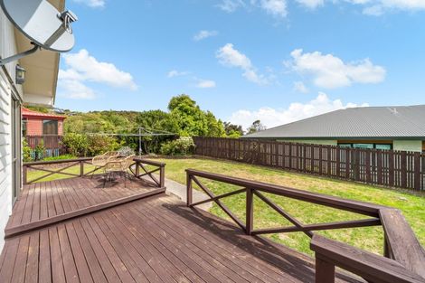 Photo of property in 32 Seymour Grove, Kingsley Heights, Upper Hutt, 5018
