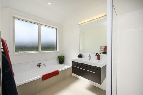 Photo of property in 105 Pharazyn Street, Feilding, 4702