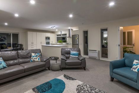 Photo of property in 12 Wiltshire Place, Stoke, Nelson, 7011