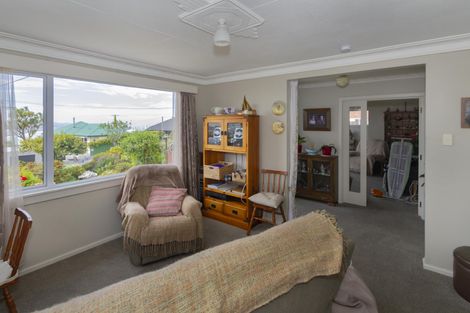 Photo of property in 21 Tamar Street, South Hill, Oamaru, 9400