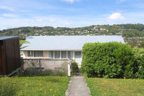 Photo of property in 8 Chequers Way, Crofton Downs, Wellington, 6035