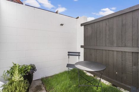 Photo of property in 8/2 Burt Road, Mount Wellington, Auckland, 1051