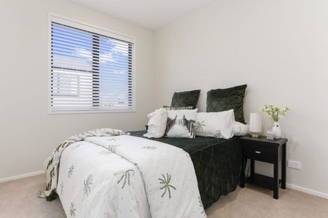 Photo of property in 53c Red Beach Road, Red Beach, 0932