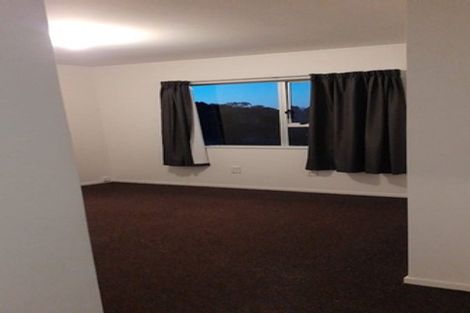 Photo of property in 2/28 Lilburn Crescent, Massey, Auckland, 0614