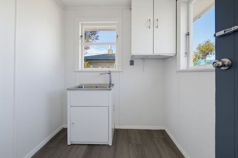 Photo of property in 18 Wyatt Avenue, Onekawa, Napier, 4110