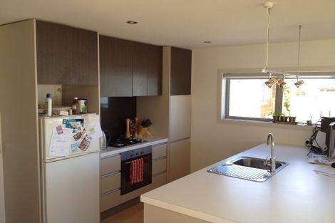 Photo of property in 5 Otonga Heights, Maungaraki, Lower Hutt, 5010