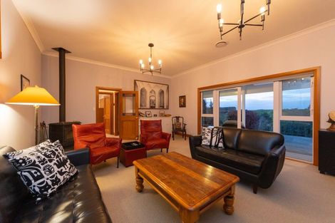 Photo of property in 122 Pahiatua Aokautere Road, Aokautere, Palmerston North, 4471
