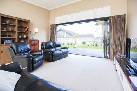 Photo of property in 13 Gibbston Close, Huntington, Hamilton, 3210